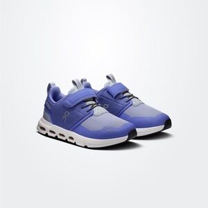 On Running Kids CloudPlay Sneakers in Blue size 13.5. Brand New sneaker.